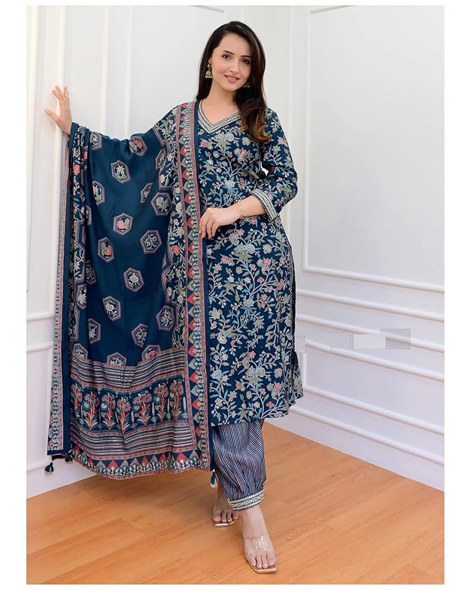 Women Printed Kurta and Pant Set With Dupatta
