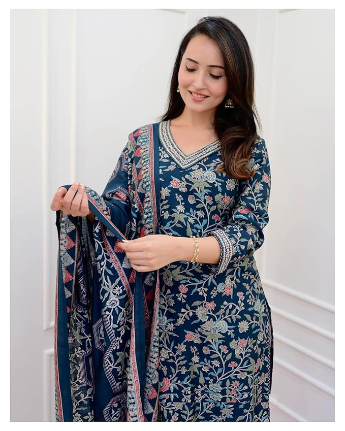 Women Printed Kurta and Pant Set With Dupatta